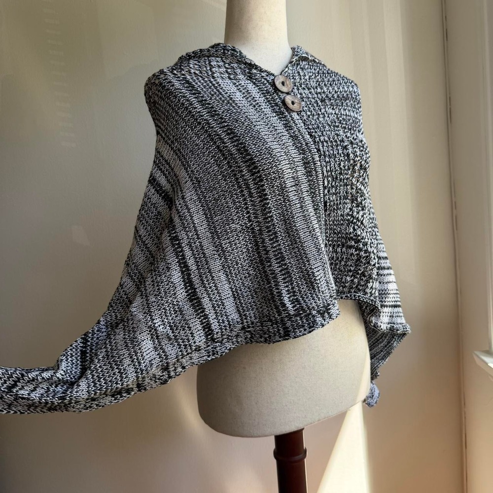 Georgina Estefania Vintage 2000s Knit Striped Poncho Wood Buttons Grey XS-M